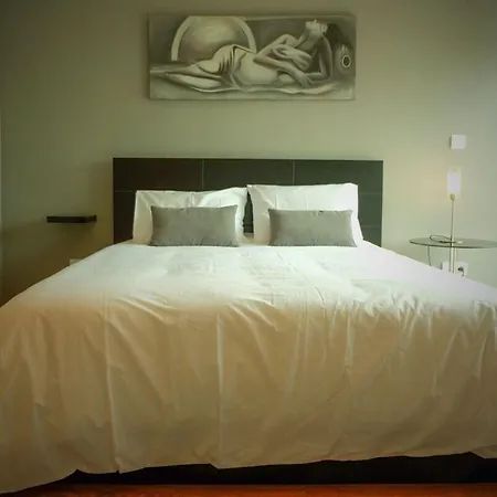 Ponta Delgada Hotel *